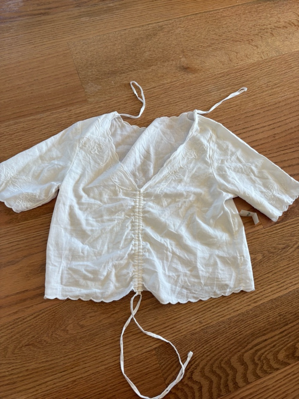 Aerie top
